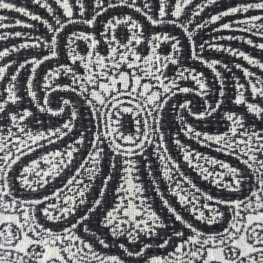 NWOT Wilfred Large Square Scarf Classic Bandana Design Woven - Picture 9 of 11